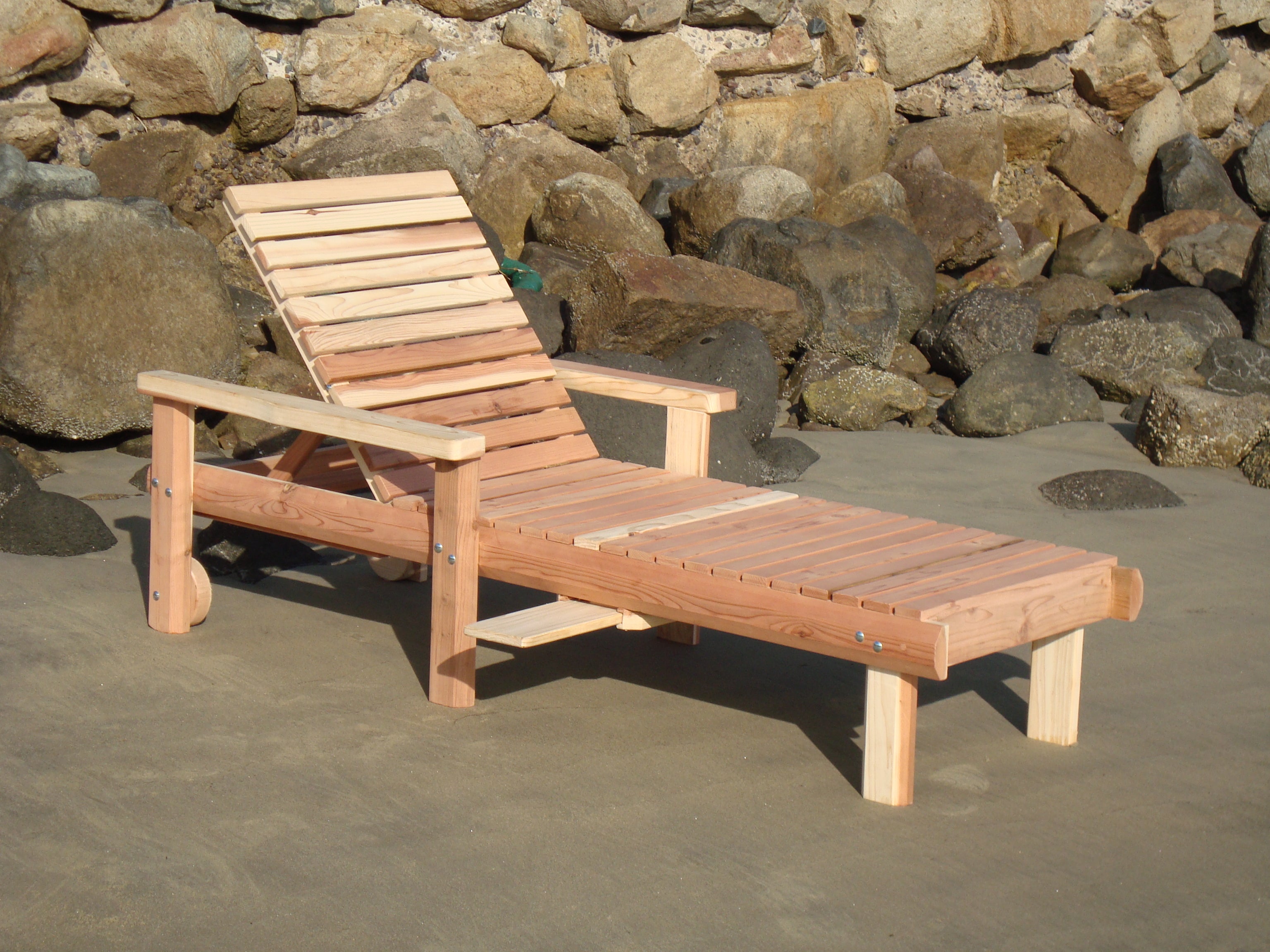 Outdoor Chaise Lounge – Douglas Fir or Redwood